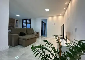Foto 1 de Casa com 4 Quartos à venda, 130m² em Santo Amaro, São Paulo