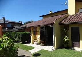 Foto 1 de Casa de Condomínio com 2 Quartos à venda, 76m² em Capao Novo, Capão da Canoa
