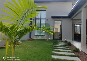 Foto 1 de Casa com 3 Quartos à venda, 200m² em Jardim Europa, Uberlândia