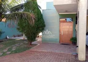 Foto 1 de Fazenda/Sítio com 4 Quartos à venda, 300m² em Zona Rural, Jardinópolis