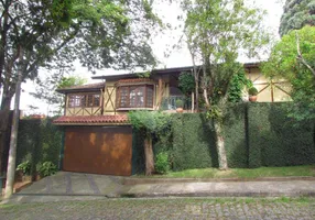 Foto 1 de Casa com 3 Quartos à venda, 304m² em Horto Florestal, São Paulo