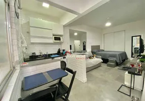 Foto 1 de Apartamento com 1 Quarto à venda, 31m² em Embaré, Santos