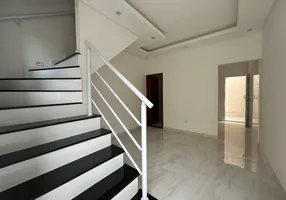 Foto 1 de Casa de Condomínio com 2 Quartos à venda, 52m² em Vila Caicara, Praia Grande