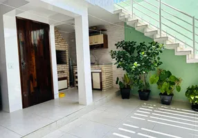 Foto 1 de Sobrado com 3 Quartos à venda, 151m² em Interlagos, São Paulo