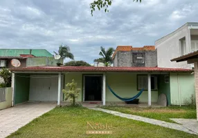Foto 1 de Casa com 2 Quartos à venda, 300m² em , Passo de Torres