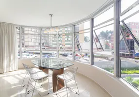 Foto 1 de Apartamento com 3 Quartos para alugar, 115m² em Batel, Curitiba