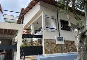 Foto 1 de Casa com 4 Quartos à venda, 400m² em Fradinhos, Vitória