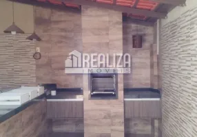 Foto 1 de Casa com 4 Quartos à venda, 200m² em Conjunto Margarida Rosa de Azevedo, Uberaba