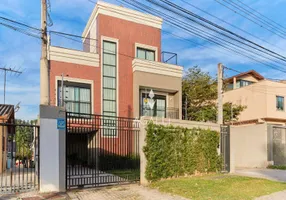 Foto 1 de Sobrado com 3 Quartos para alugar, 195m² em Água Verde, Curitiba