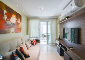 Foto 1 de Apartamento com 2 Quartos para alugar, 100m² em Barra da Tijuca, Rio de Janeiro
