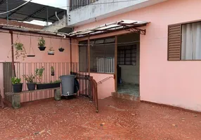 Foto 1 de Sobrado com 3 Quartos à venda, 200m² em Jardim dos Francos, São Paulo