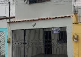 Foto 1 de Casa com 2 Quartos à venda, 106m² em Joaquim Tavora, Fortaleza