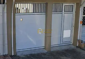 Foto 1 de Casa com 2 Quartos à venda, 60m² em Vila Tupi, Praia Grande