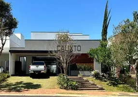 Foto 1 de Casa de Condomínio com 3 Quartos à venda, 200m² em Varanda Sul, Uberlândia