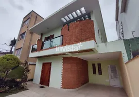 Foto 1 de Casa com 4 Quartos para alugar, 230m² em Boqueirão, Santos