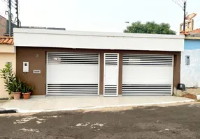 Foto 1 de Casa de Condomínio com 3 Quartos à venda, 160m² em Santo Agostinho, Manaus