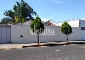 Foto 1 de Casa com 3 Quartos à venda, 71m² em Alto Umuarama, Uberlândia