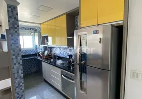 Foto 1 de Apartamento com 3 Quartos à venda, 66m² em Humaitá, Porto Alegre