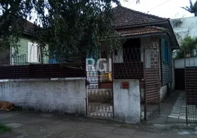 Foto 1 de Casa com 2 Quartos à venda, 299m² em Teresópolis, Porto Alegre