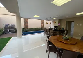 Foto 1 de Casa de Condomínio com 5 Quartos à venda, 348m² em Alphaville Flamboyant Residencial Araguaia, Goiânia