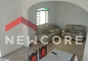 Foto 1 de Casa com 3 Quartos à venda, 200m² em Colonial, Contagem