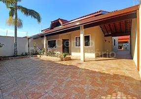 Foto 1 de Casa com 3 Quartos à venda, 198m² em Jardim Beira Mar, Peruíbe