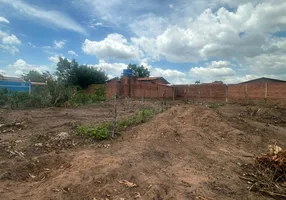 Foto 1 de Lote/Terreno à venda, 300m² em Jardim Europa, Teresina