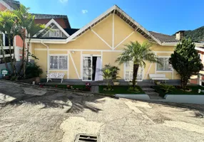 Foto 1 de Casa com 3 Quartos à venda, 128m² em Granja Guarani, Teresópolis