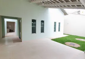 Foto 1 de Casa com 3 Quartos à venda, 250m² em Luzia, Aracaju