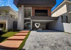 Foto 1 de Casa de Condomínio com 4 Quartos à venda, 330m² em Alphaville, Santana de Parnaíba