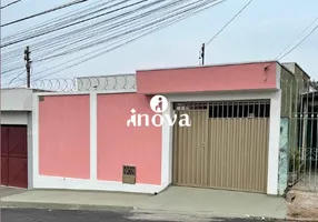 Foto 1 de Casa com 2 Quartos à venda, 132m² em Leblon, Uberaba