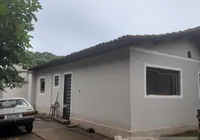 Foto 1 de Casa com 5 Quartos à venda, 364m² em Recreio do Funcionario Publico, Goiânia