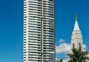 Foto 1 de Apartamento com 4 Quartos para alugar, 205m² em Casa Forte, Recife
