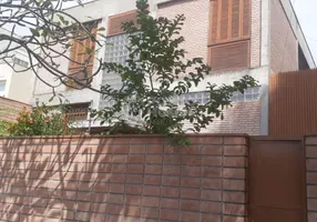 Foto 1 de Sobrado com 4 Quartos para venda ou aluguel, 456m² em Chácara Klabin, São Paulo