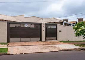 Foto 1 de Casa com 3 Quartos à venda, 148m² em Caranda Bosque, Campo Grande