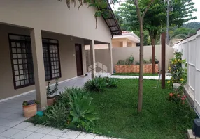 Foto 1 de Casa com 4 Quartos à venda, 204500m² em Canasvieiras, Florianópolis