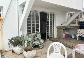 Foto 1 de Casa com 3 Quartos à venda, 214m² em Agronômica, Florianópolis