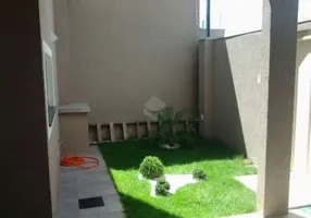 Foto 1 de Casa com 3 Quartos à venda, 165m² em Jardim das Cerejeiras, Arujá