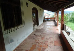 Foto 1 de Casa com 5 Quartos à venda, 200m² em Prado, Nova Friburgo