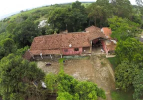 Foto 1 de Fazenda/Sítio com 4 Quartos à venda, 55000m² em Bom Sucesso, Pindamonhangaba