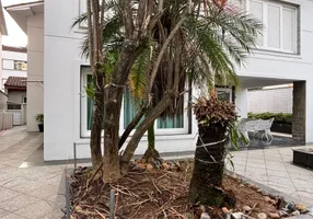 Foto 1 de Casa com 4 Quartos à venda, 328m² em Centro, São Vicente