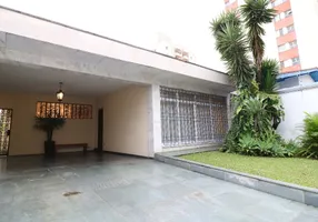 Foto 1 de Casa com 4 Quartos à venda, 380m² em Jardim Brasil, São Paulo