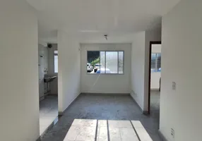 Foto 1 de Apartamento com 2 Quartos à venda, 46m² em Colubandê, São Gonçalo