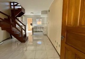 Foto 1 de Casa de Condomínio com 2 Quartos à venda, 94m² em Camaquã, Porto Alegre