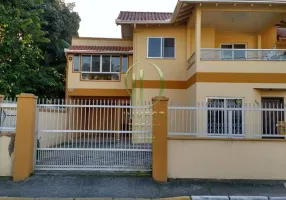 Foto 1 de Casa com 1 Quarto à venda, 289m² em Meia Praia, Itapema