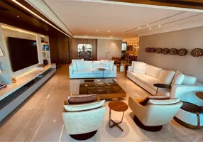 Foto 1 de Apartamento com 4 Quartos à venda, 255m² em Casa Forte, Recife