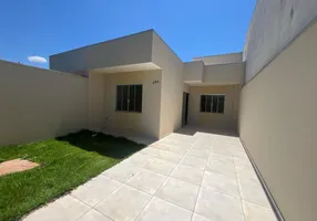 Foto 1 de Casa com 3 Quartos à venda, 62m² em Jardim Campo Belo, Maringá