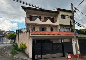Foto 1 de Sobrado com 3 Quartos à venda, 273m² em Jardim Santa Mena, Guarulhos