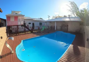 Foto 1 de Casa com 3 Quartos à venda, 325m² em Arroio, Imbituba