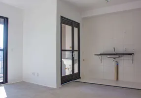 Foto 1 de Apartamento com 2 Quartos à venda, 42m² em Capão Redondo, São Paulo